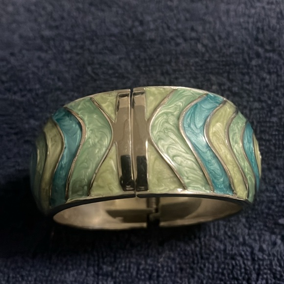 Multi colored bracelet - Picture 3 of 5